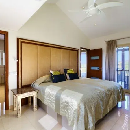 Willa “at Last Your Luxury In Cyprus Awaits You” - 141 Rio Kuklia