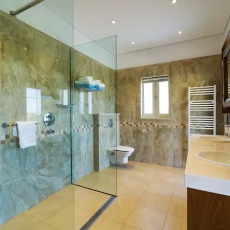 “at Last Your Luxury In Cyprus Awaits You” - 141 Rio וילה