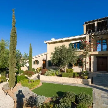 “at Last Your Luxury In Cyprus Awaits You” - 141 Rio * Kouklia